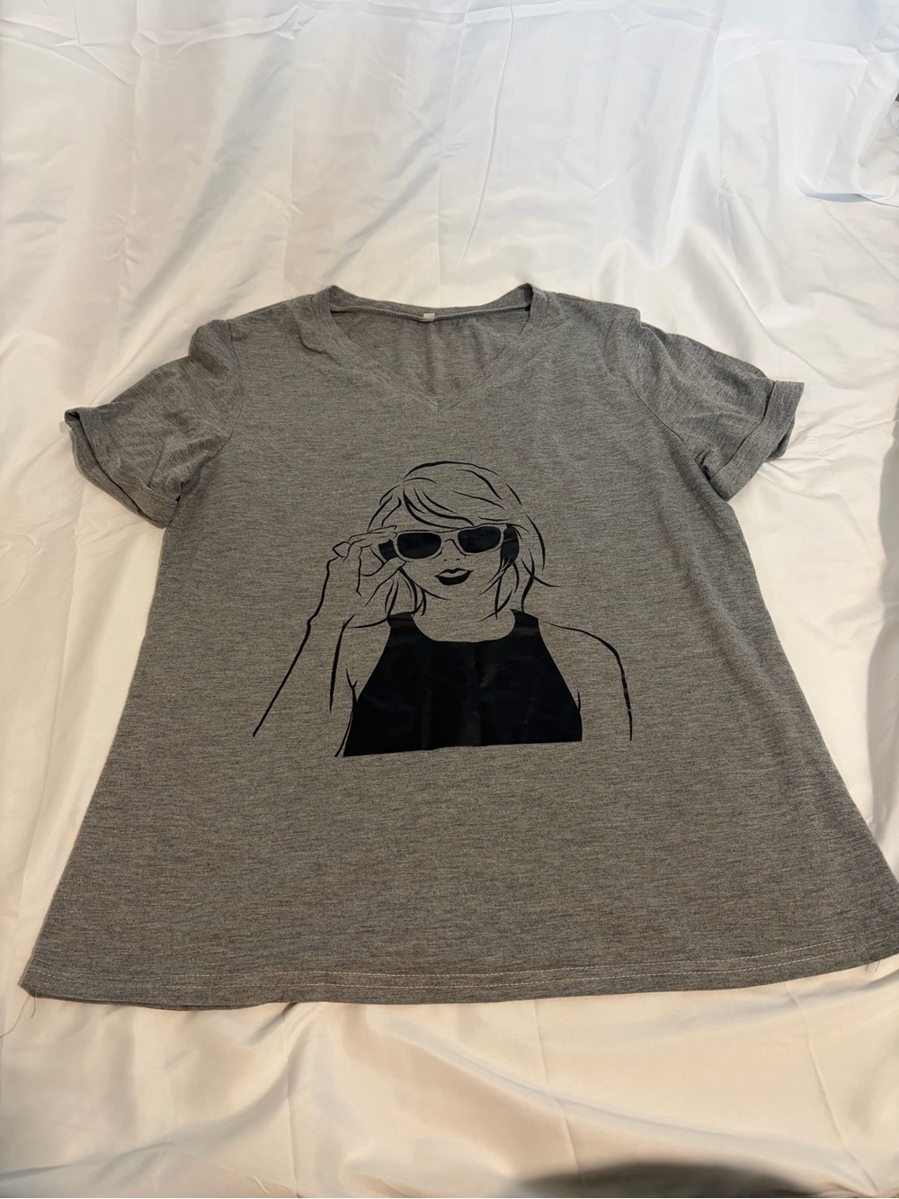 Gray Graphic V-Neck Women's Top with Sunglasses Illustration